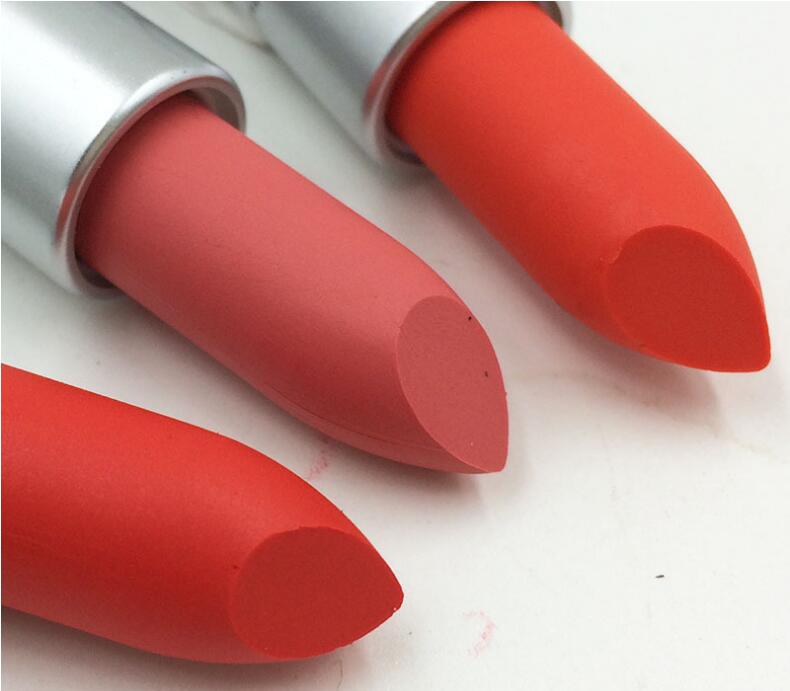 

Womens Makeup Matte Lipstick Brand Luster Retro Lipsticks Frost Sexy Lips Cream 3g 25 colors with English Name, Mixed color