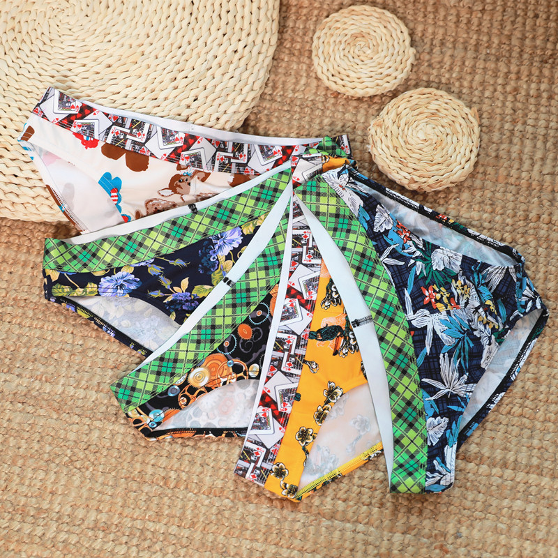 

Mens Underpants Slim Briefs Floral Pattern Printed Polyester Panties Hombre Slips Print Men Colorful Bikini Brief Cuecas Gay Underwear, Black;white