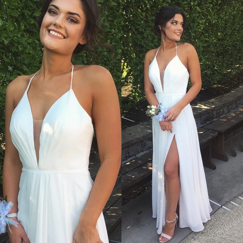 Pas cher Sexy Robes De Bal En Mousseline De Soie Avec Plis Halter Neck Sans Manches Ouvert Dos Nu Robe De Soirée 2017 Superbe Côté Split Longue R