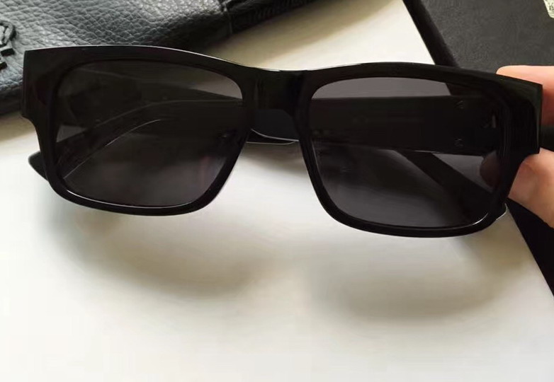 

Men Square chrome Black Sunglasses wide frame Fashion designer Sunglasses Eyewear with case