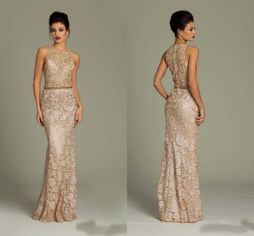 

2019 Modest Champagne Full Lace Mother of the Bride Dresses Jewel Neck Column Beading Sash Floor Length Evening Party Dress