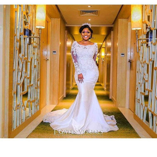 

2017 Nigerian Wedding Dresses Sweetheart Neckline with Sheer Lace Appliqued Long Sleeves Chapel Train Length African Black Girl Bridal Gowns, Pink