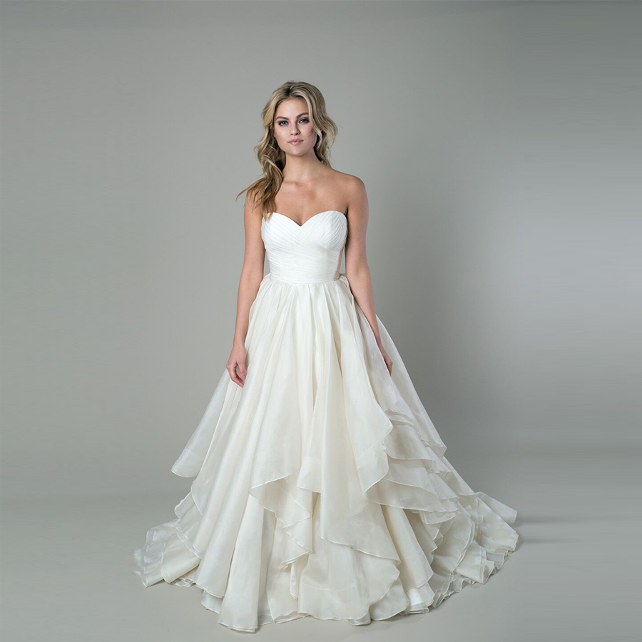 

Ball Gown Multiple Layers Ruffled Organza Delicate Ruched Wrapped Wedding Dress Covered Buttons Sexy Bridal Gowns, White