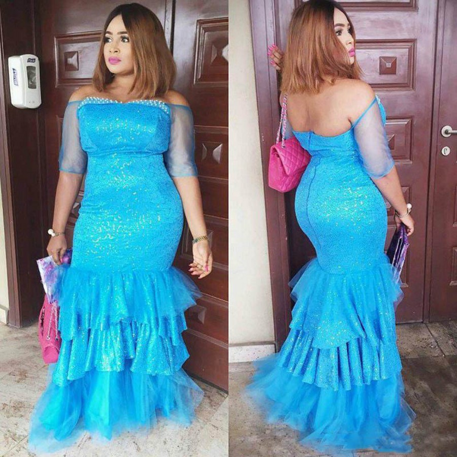 

Plus Size Blue Off Shoulder Prom Dresses Pearls Beaded Illusion Sleeves Mermaid Evening Gowns Tulle And Sequined Tiered Long Party Dress, Gray