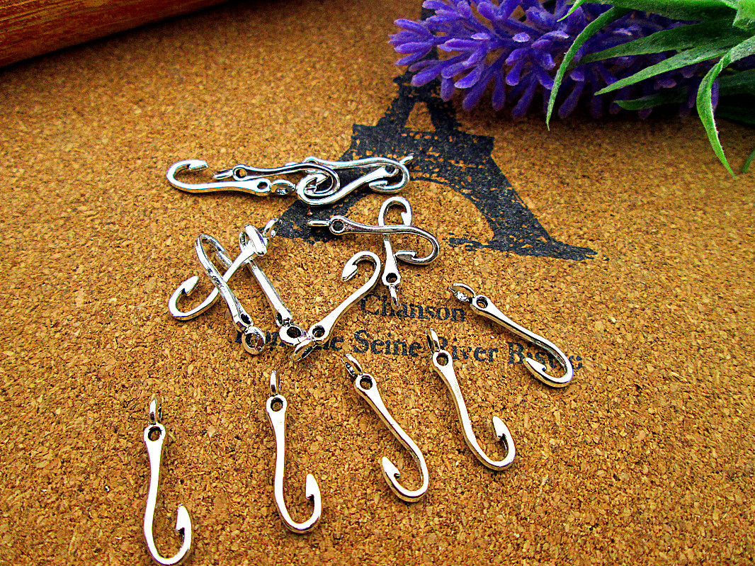 

300pcs 20*5mm DIY Silver Plated Alloy Metal Fish Hook Connector Charms for DIY Bracelet Charms