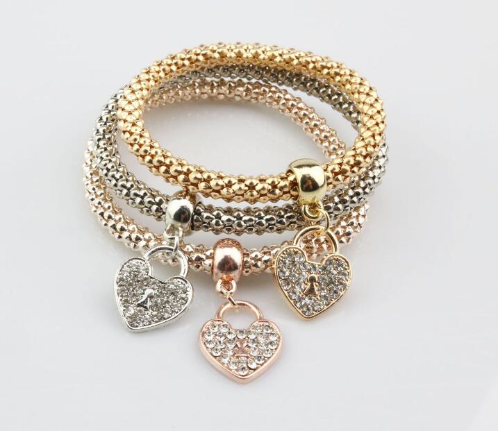 

Alloy jewelry three - color stretch diamond love heart lock bracelet European and American women 's fast sell through three - piece
