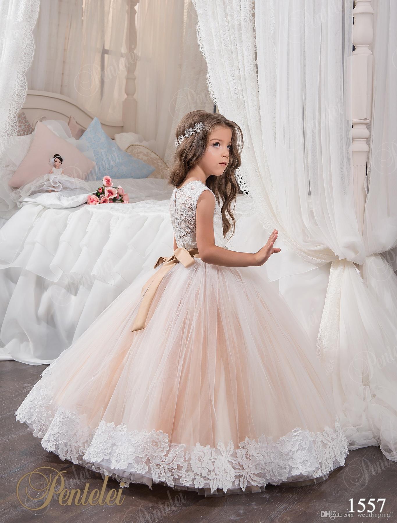 

Arabic 2017 Crystals Lace Flower Girl Dresses Vintage Ball Gown Child Dresses Beautiful Flower Girl Wedding Dresses, Champagne