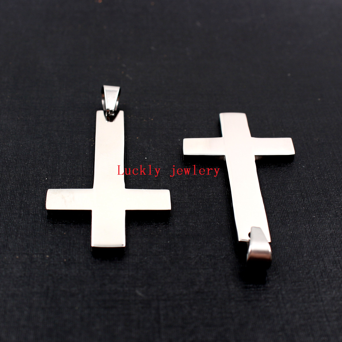 Livraison gratuite Lot 5 pièces en gros en vrac mode acier inoxydable brillant poli plaine croix pendentif breloques ton argent sans chaîne