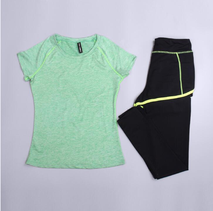 T Short green+ pants green