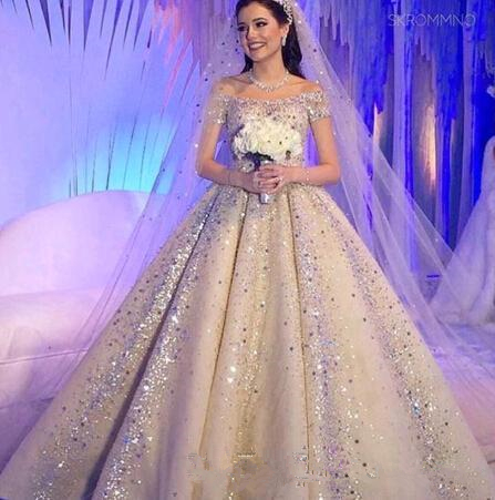 Princesse luxe une ligne robe de mariée à épaule manches courtes perles de beading plus size robes de mariée pour l'église mariage fabriqué 2021
