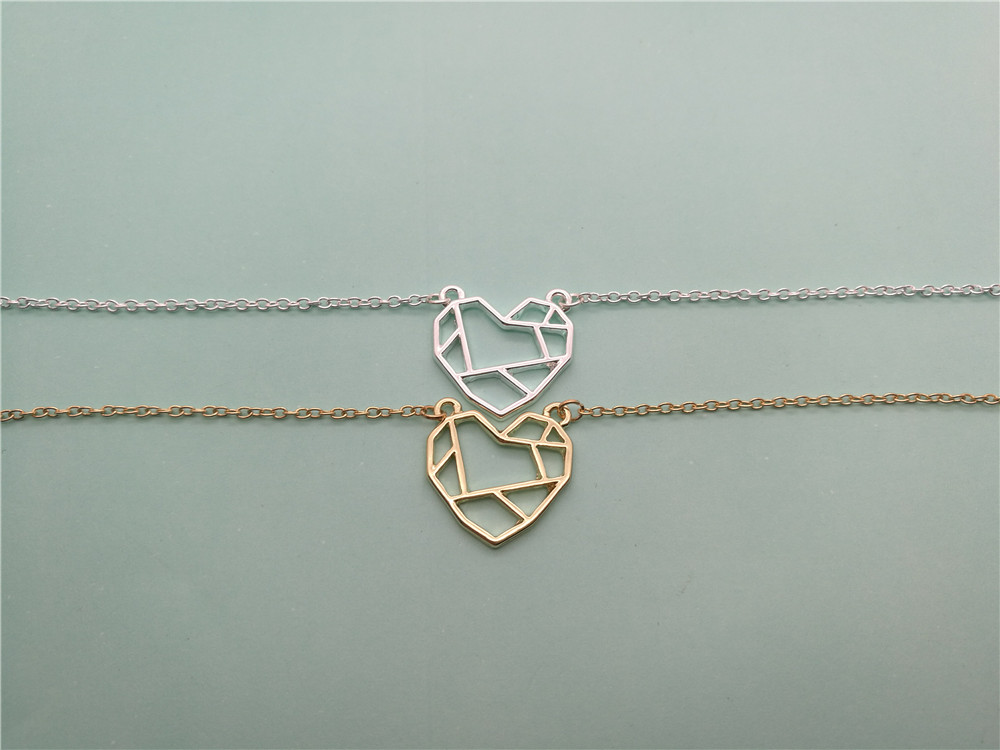 

10PCS- B056 Wire Wrapped Heart Bracelet Open Heart with Map Bracelet Love Peace Symbol Sign Bracelets for Couples