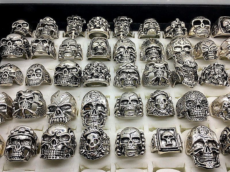 

Men's Fashion 50pcs Lots Top Mix Style Big Size Skull Carved Biker Silver Plated Rings jewelry Skeleton Ring