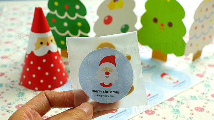 

Wholesale- 60Pcs Merry Christmas Blue Santa Claus sealing Seal paste stickers DIY candy cake box packaging label Party Decoration
