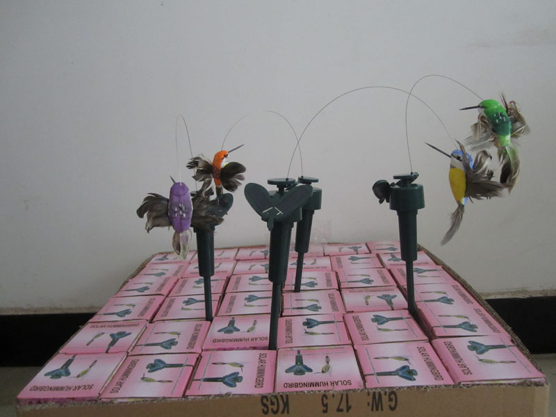 

144pcs Solar Flying Fluttering Hummingbirds,Solar flying bird with feather wing, garden birds toy DHL FEDEX SHIPPING