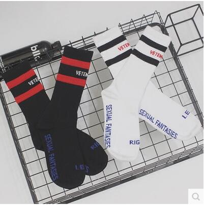 

VETEMENTS Black White Socks Tide Brand Teenager Student Hip Hop Style Long Socks Letter Embroidery Athletes Leg Warmers Stripe Socks, As pic