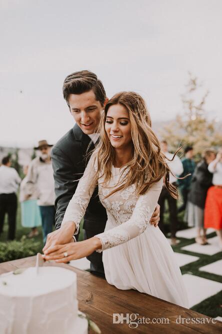 2019 New Elegant Sheer Wedding Dresses A-line Hollow Back Long Sleeve Court Train Lace Bridal Gowns Country Bohemian Styles