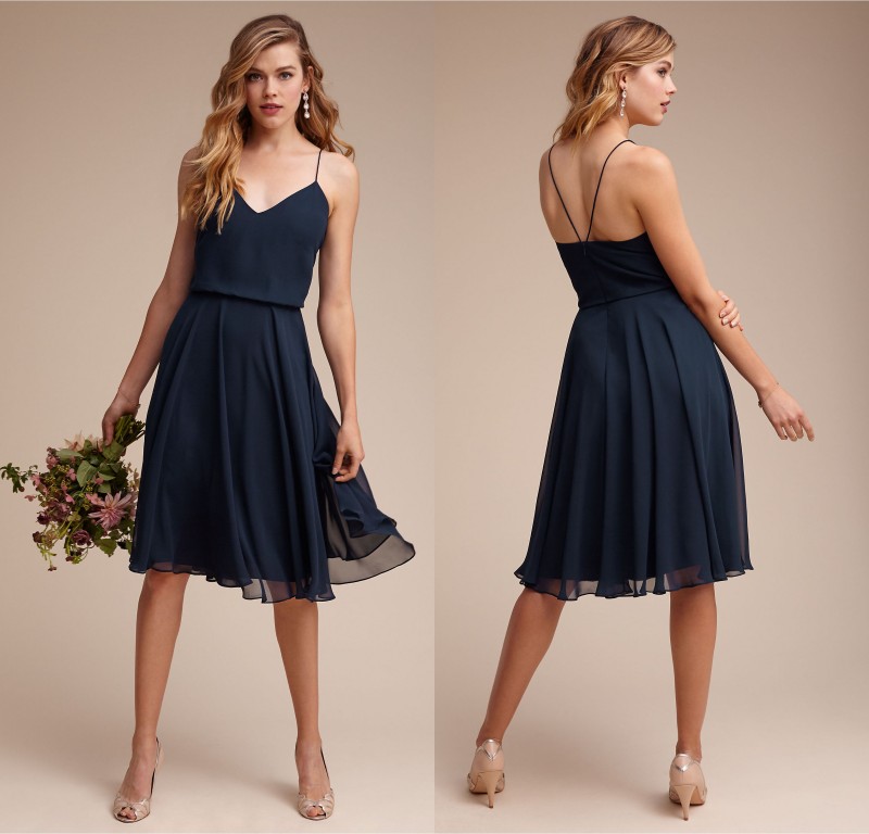 Navy Blue Short Beach Bridesmaid Dresses 2017 Spaghetti Straps Knee Length Maid of Honor Gowns Cheap Junior Bridesmaid Dress