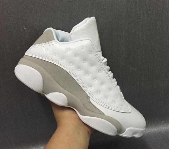 

13 13s Low Pure Money Men Basketball Shoes 13s White Grey Athletics Sneakers