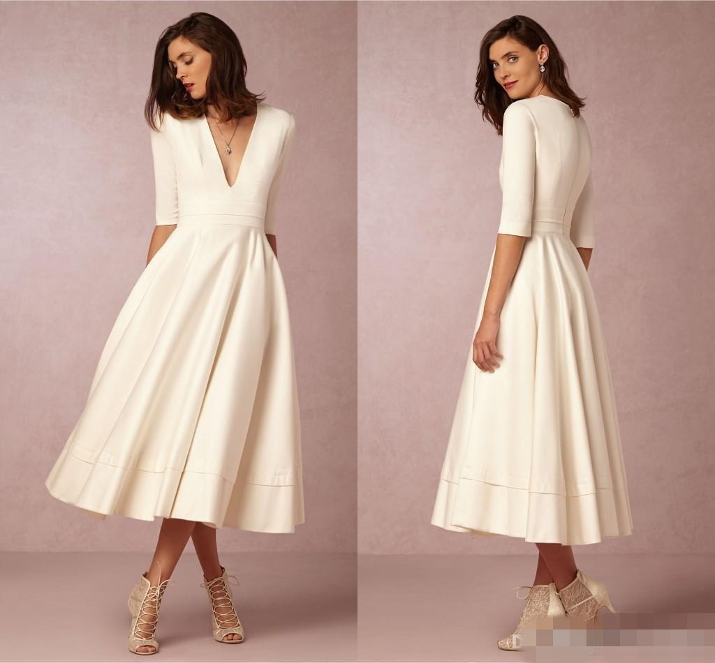 

Elegant 2019 White Ivory Satin Short Bridesmaid Dresses V Neck Half Long Sleeves Plus Size Maid Of Honor Gowms For Beach Wedding