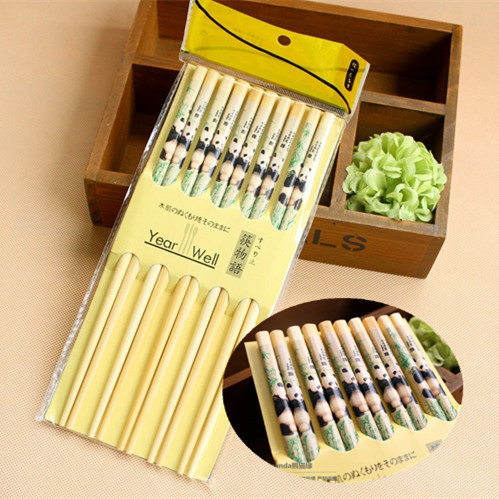 

5 pairs of chopsticks all 10 pieces of clothes of tourist souvenirs in Sichuan panda bamboo chopsticks tableware gift bags