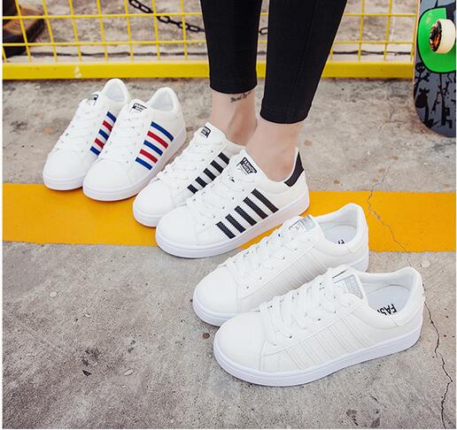 2017 nouvelles chaussures pour femmes en cuir de printemps femmes version coréenne de chaussures peu profondes bouche blanche avec des chaussures