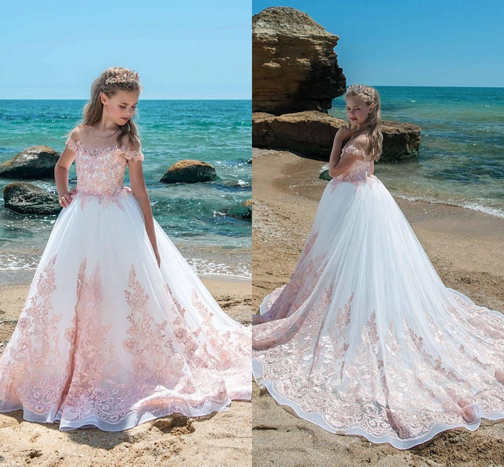 

Romantic Pink Ivory Girls Pageant Dresses Sheer Neck Cap Sleeves Appliques Lace Tulle Wedding Party Dresses Flower Girls Dresses For Teens