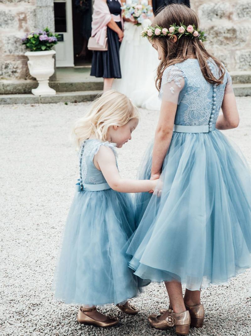 

Adorable Lace Flower Girls Dresses For Wedding A Line Birthday Gown Tea Length Tulle First Communion Dress, Black