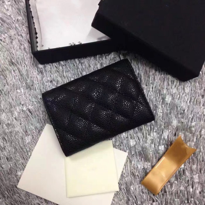 caviar Gold buckle