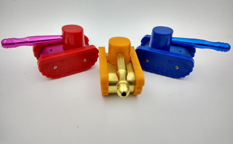

Fashion personality tank metal pipe