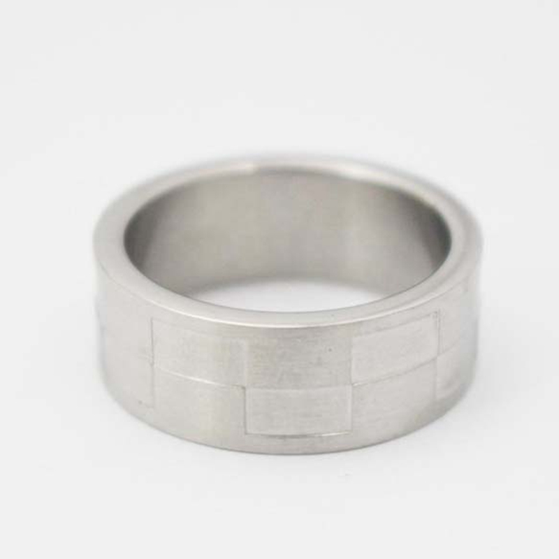 

Checkered Pattern Silver Color Men Engagement Rings Bands Cheap Stainless Steel Jewelry Ring Size 8.5 9.5 10 10.5 11 12