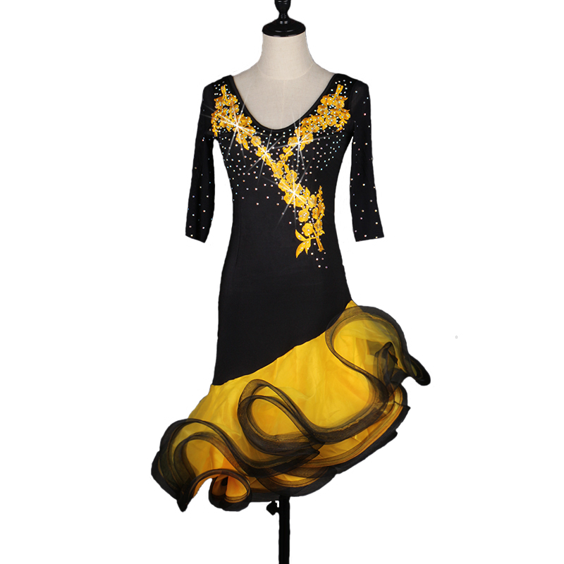 Robe de danse latine femmes filles concours de danse de salsa latine robes Costumes Samba D0290 strass Appliques Fluffy Sheer Hem