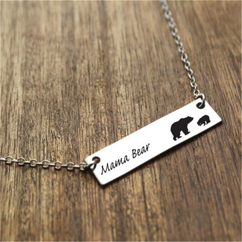 Vente chaude nouvelle mode maman ours lettrage avec deux ours collier barre d'argent collier chaud amour maternel cadeau de Noël pour mère