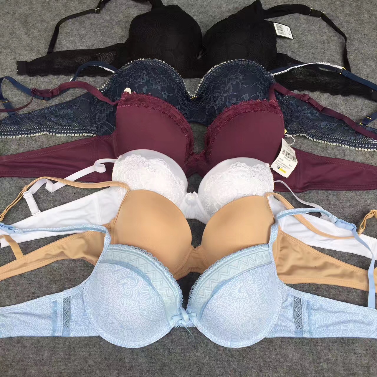 

Wholesale Cheap Lace Assorted Designs/Size Ladies Sexy Cheap Bra Super Thin Comfortable Sexy Lace Seamless Bra Lingerie, Design/ size:assorted