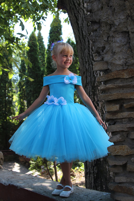 

Puffy Ball Gown Boat Neck Princess Flower Girls' Dresses Blue Knee Length Short Evening Dress Gowns for Kids Hand Made Flower, Ivory