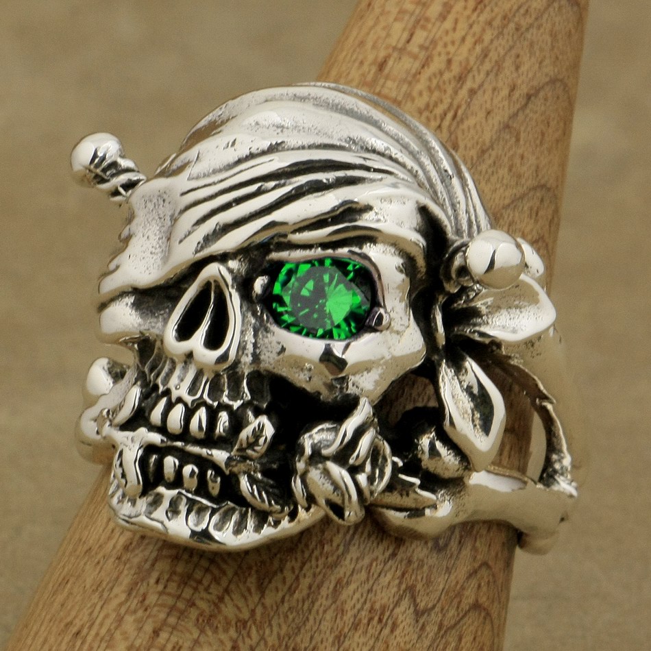 

LINSION 925 Sterling Silver Pirate Skull Ring Rose Green CZ Stone Mens Biker Rock Punk Style 9W201 US Size 7 to 15