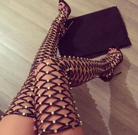 

2017 Summer Knee High Gladiator Sandals Women Boots Open Toe Fashion Gold Metal Ladies Sexy High Heel Sandals Party Shoes Studded Sandalias, Black with studs