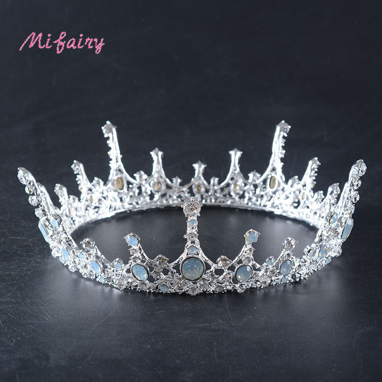 

Stunning Silver White Crystals Full Wedding Tiaras And Crowns Bridal Tiaras Accessories Vintage Baroque Bridal Tiaras Crowns H07