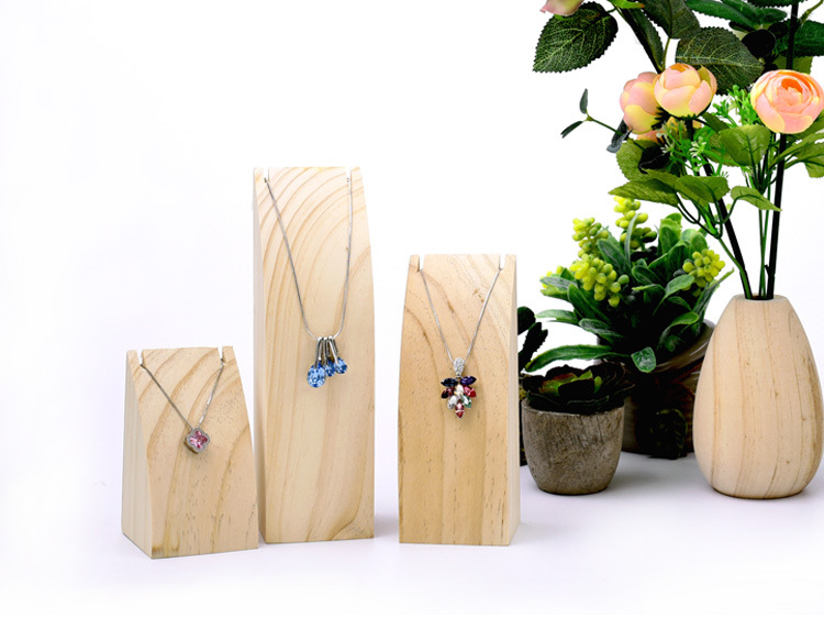 

[Simple Seven] Muji Style Jewelry Necklace Display in Shopping Mall High Quality Natural Wooden Jewelry Pendant Trays