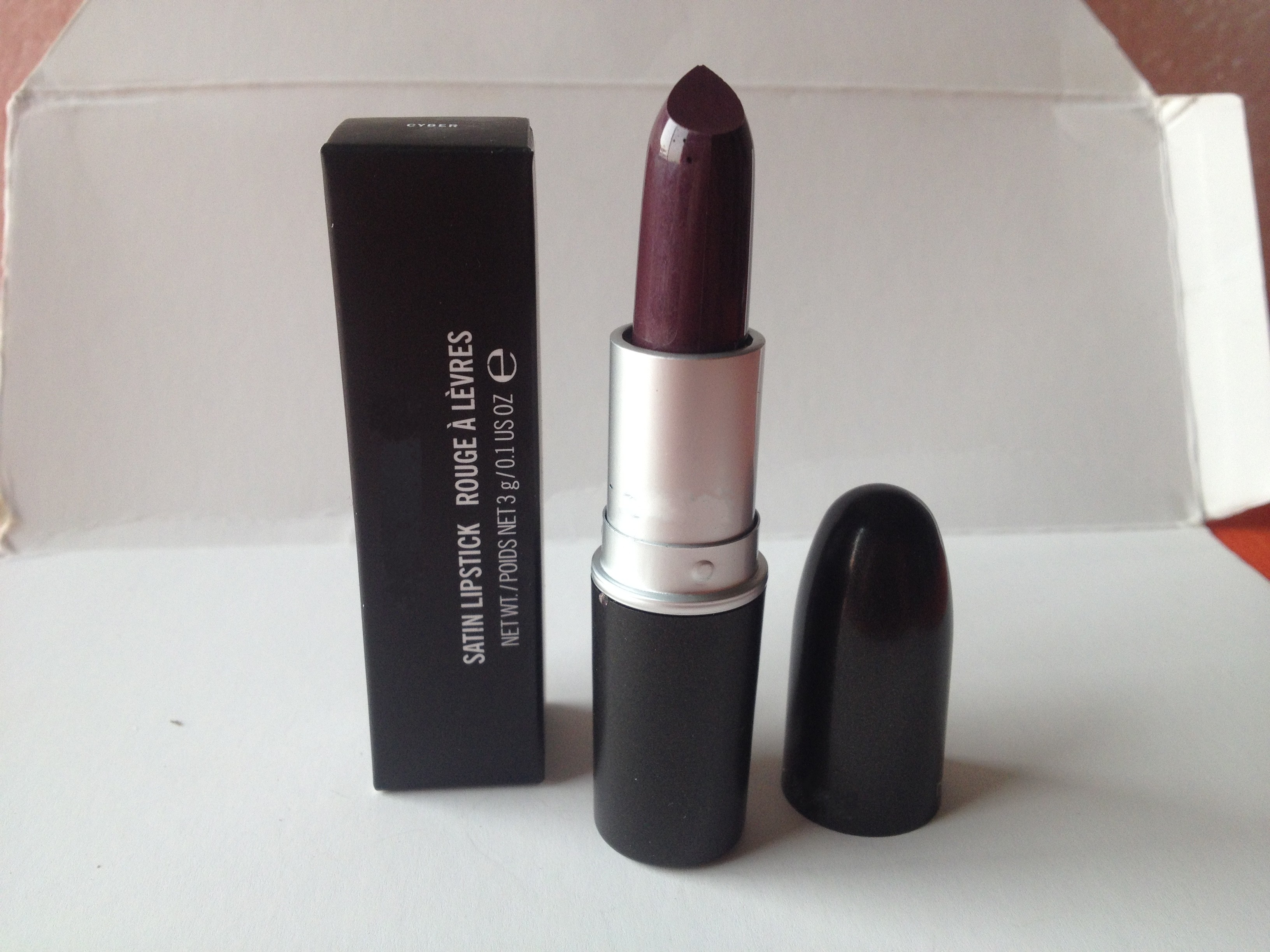 livraison gratuite Silver tube Makeup A50 cyber Lipstick 3g avec nom anglais