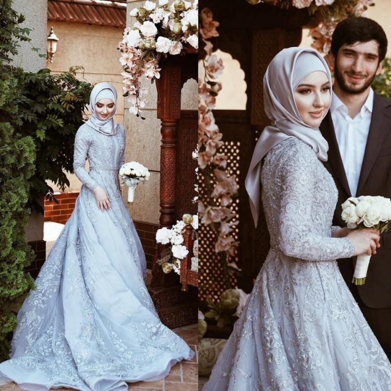 

Beaded Lace Applique Muslim Wedding Dresses Arabic Dubai Long Sleeve Bridal Dress Jewel Neck Floor Length Wedding Dress, White