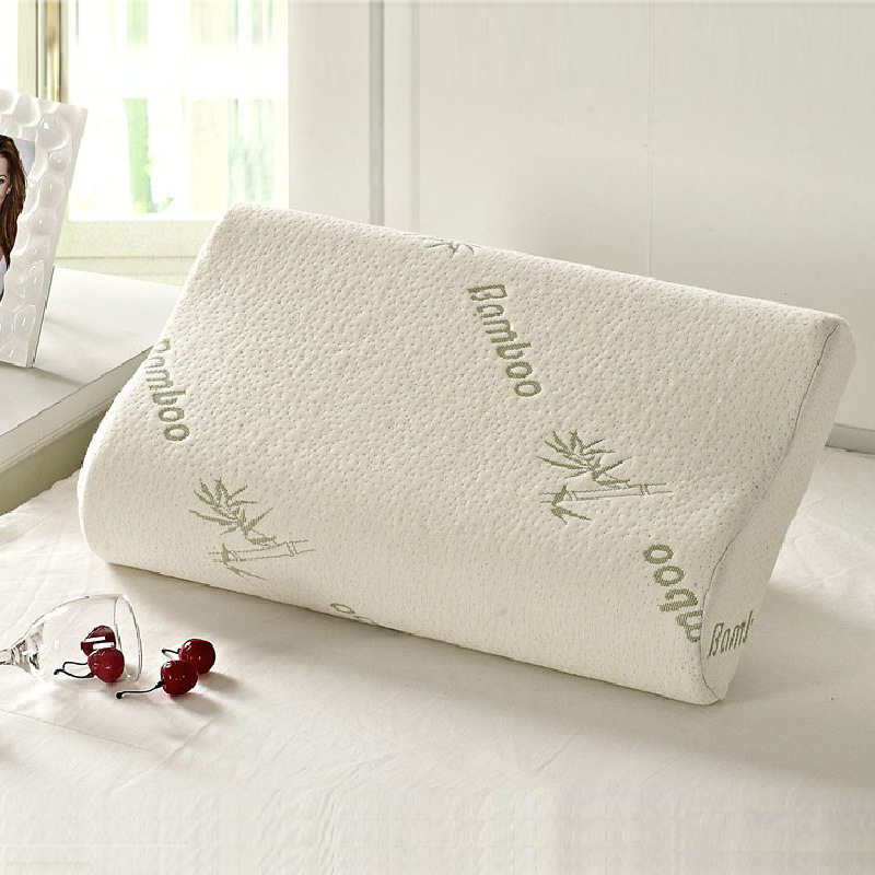 Vente en gros - Oreiller doux et chaud de voyage en mousse à mémoire de forme Oreiller spatial à rebond lent Oreillers en mousse à mémoire de for