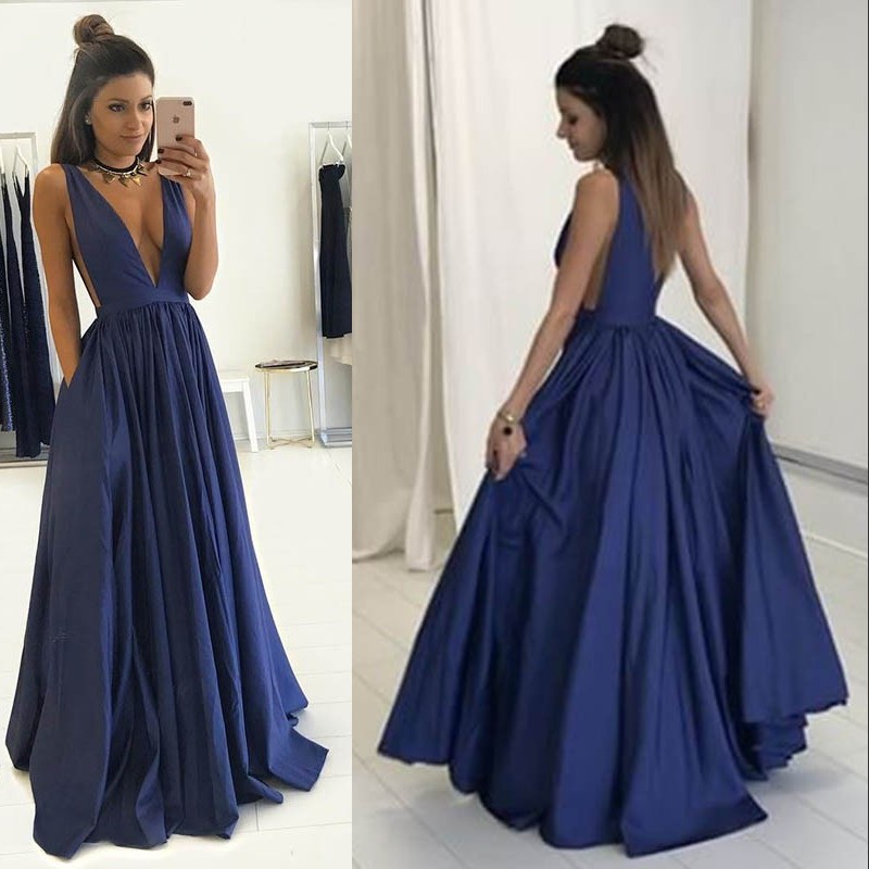Superbes robes de bal bleu profond plongeant col en V sans manches sexy côtés coupés robes de soirée de célébrité 2017 robe de soirée longue de c