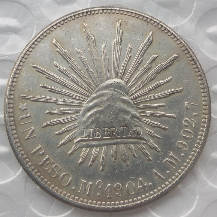 

MO 1Uncirculated 1904 Mexico 1 Peso Silver Foreign Coin High Quality Brass Craft Ornaments
