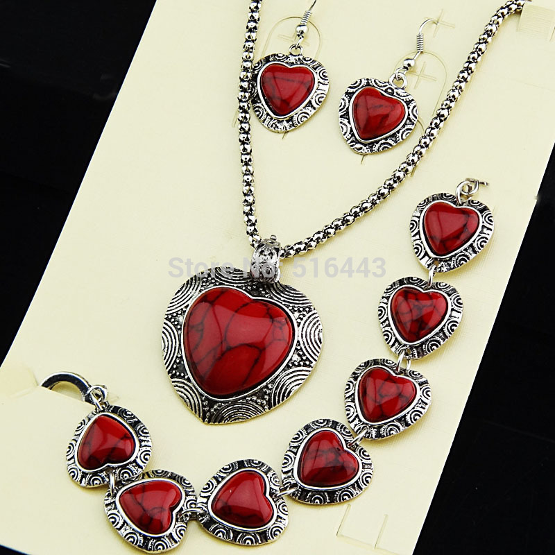 

Fashion Female Pendants Hot Sale Vintage Antique Silver Heart Natural Red Turquoise Earrings Bracelet Necklace Women Retro Jewelry Set A1087