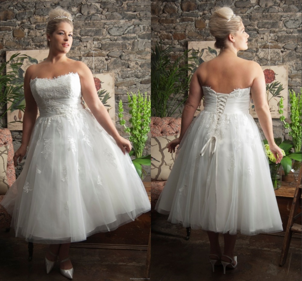 

New Arrival White Plus Size Wedding Dresses Sexy Strapless Knee Length Short Wedding Dress A Line Applique Bridal Gowns 2017 Cheap Weddings, Red