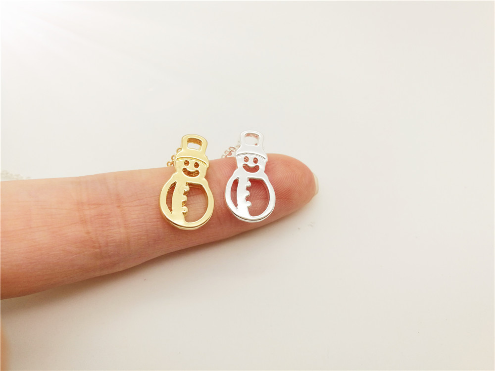 

10PCS- B069 Lovely Snowman Bracelet Cute Snow Man Bracelets Funny Winter Bracelets for Christmas Day Kid Children Gifts
