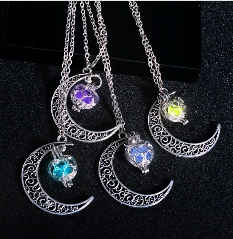 

Wholesale Luminous Beads Sky Moon Pendant Light Stone Necklace Glow In dark Christmas Halloween Gift for Sale