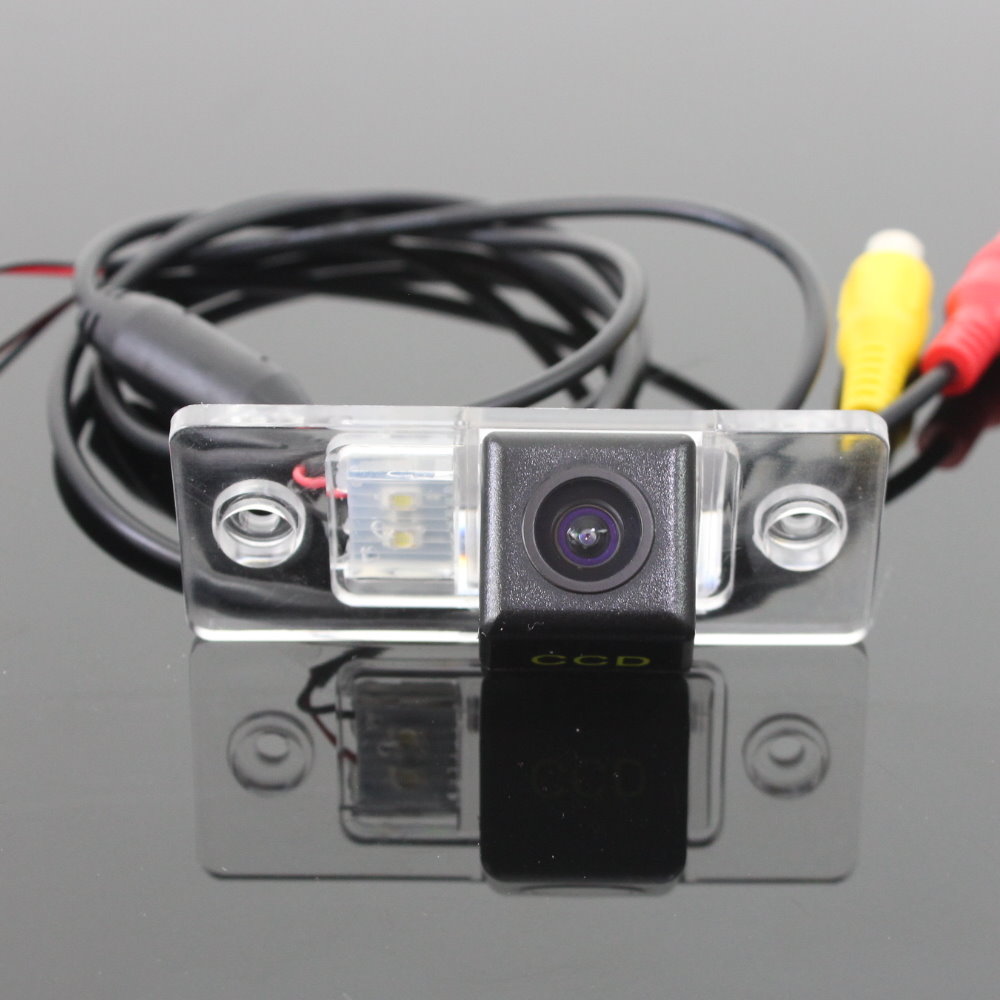 

Car Parking Camera / Reverse Camera For Volkswagen VW Passat RearView Camera / License Plate Light OEM