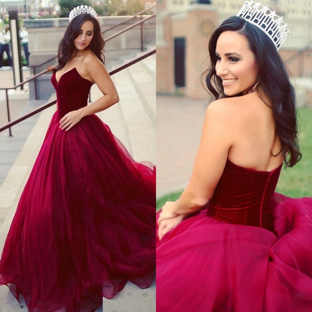 

Burgundy Velvet Ball Gown Prom Dresses V-Neck Sleeveless Zipper Back Puffy Tulle Sweet 16 Dress Quinceneara Dress Fashion Evening Gowns, Light purple