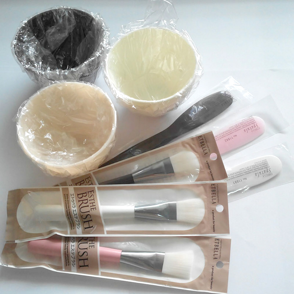 

Elitzia ETBWP002 DIY Mask Bowl Set Four Piece Silicone Mask Bowl Stick Brush Homemade Mask Tool 3 Color 2 Size Options